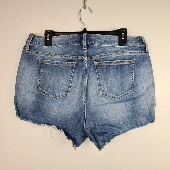 Torrid Jean Shorts Womens 14 Blue Denim Button Fly Frayed Raw Hem Stretch - Picture 7 of 9